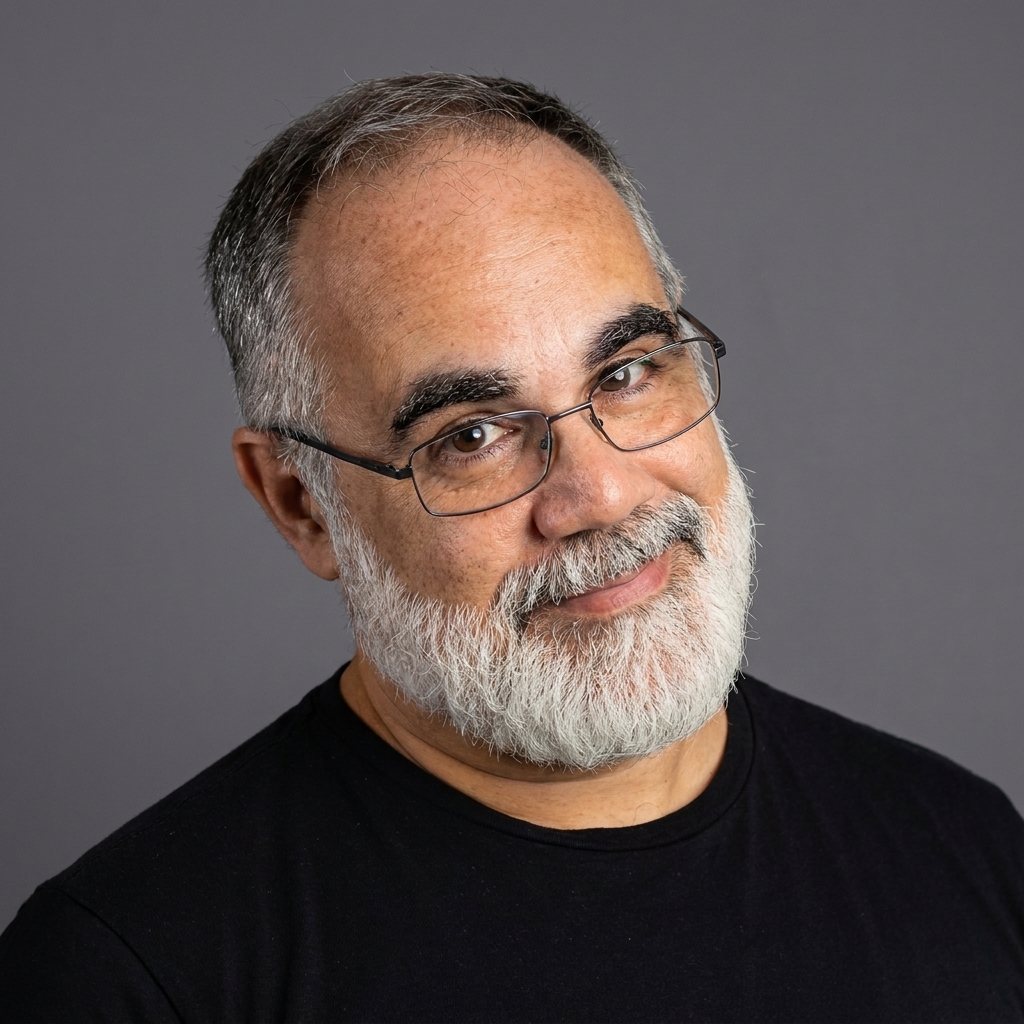 Bruno Espanha, publicitário e estrategista digital responsável pelo Site OK
